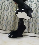 Long animal feet realistic